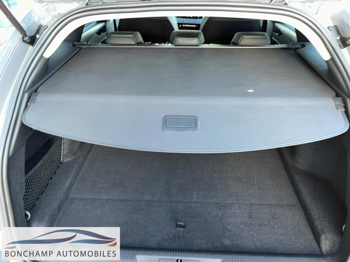 Peugeot 308 SW (3) Hybrid 145 e-DCS6 ALLURE — photo 17