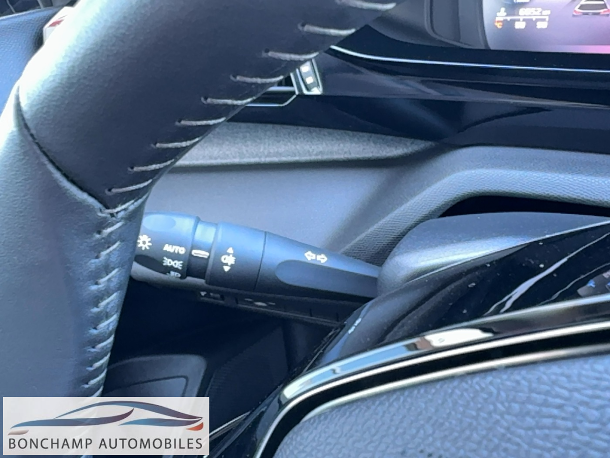 Peugeot 308 SW (3) Hybrid 145 e-DCS6 ALLURE — photo 22