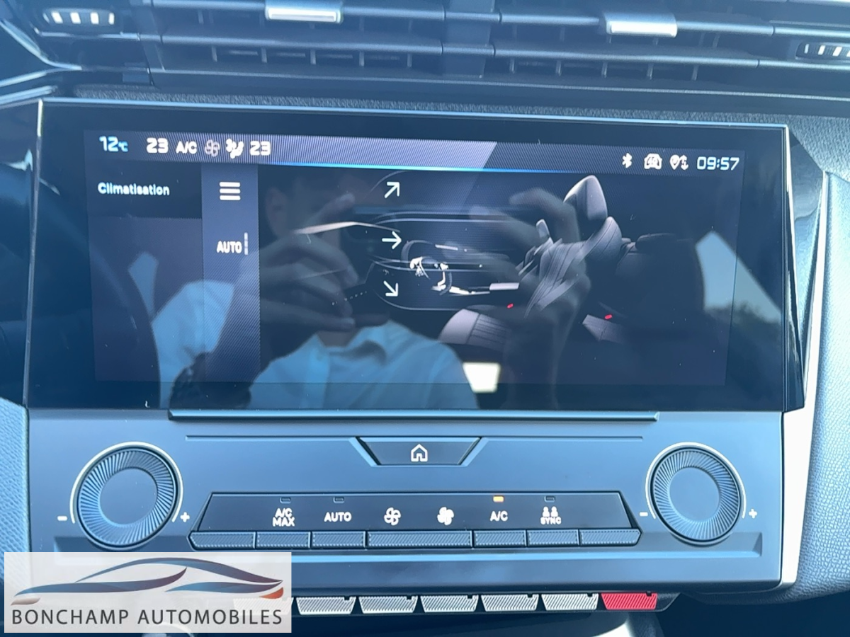 Peugeot 308 SW (3) Hybrid 145 e-DCS6 ALLURE — photo 25