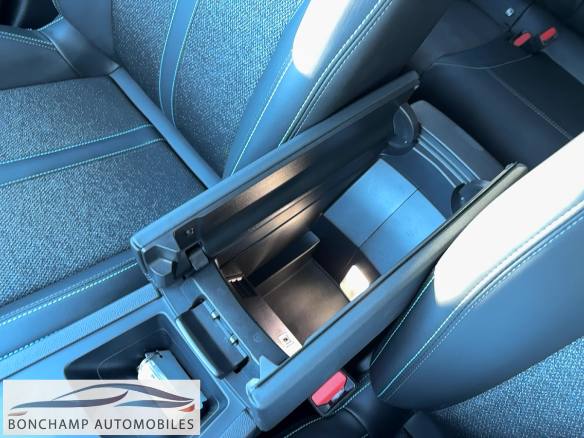 Peugeot 308 SW (3) Hybrid 145 e-DCS6 ALLURE — photo 32