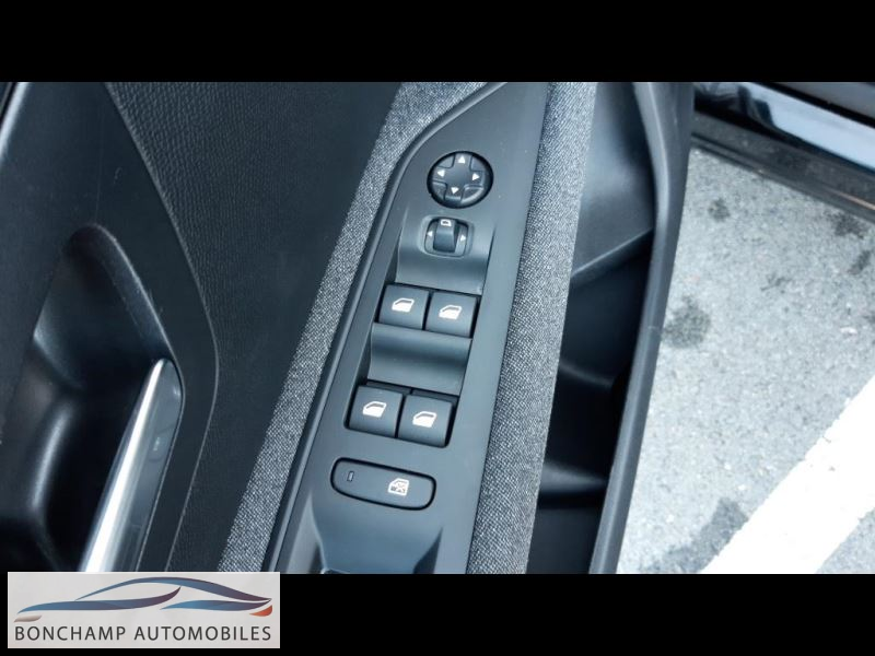 Peugeot 3008 II 2016 1.2I PURETECH 12V S&S – 130 ACTIVE — photo 16